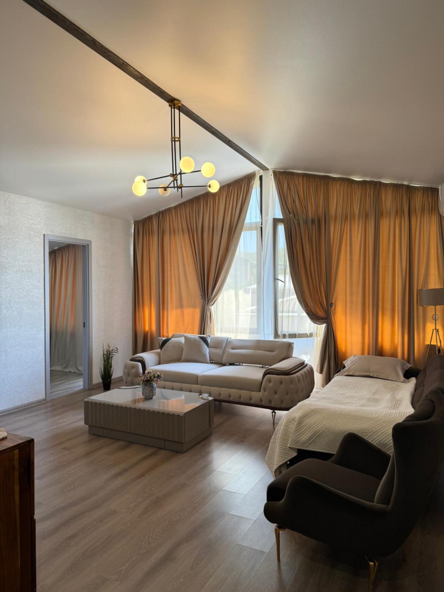 Guest House Elene Gori Esterno foto