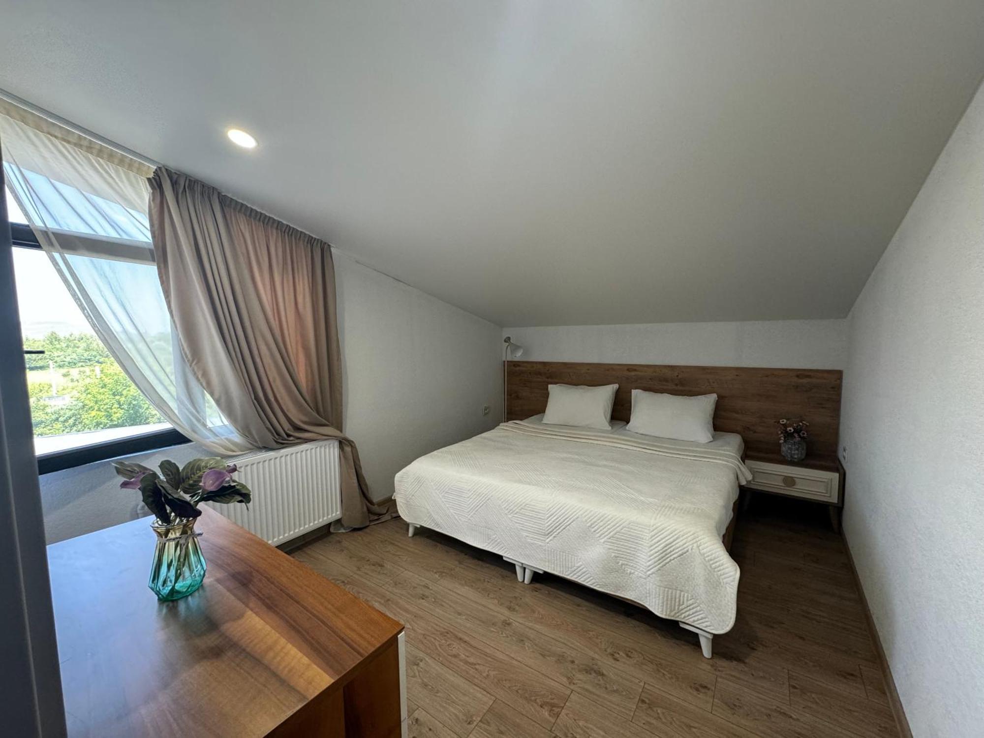 Guest House Elene Gori Esterno foto