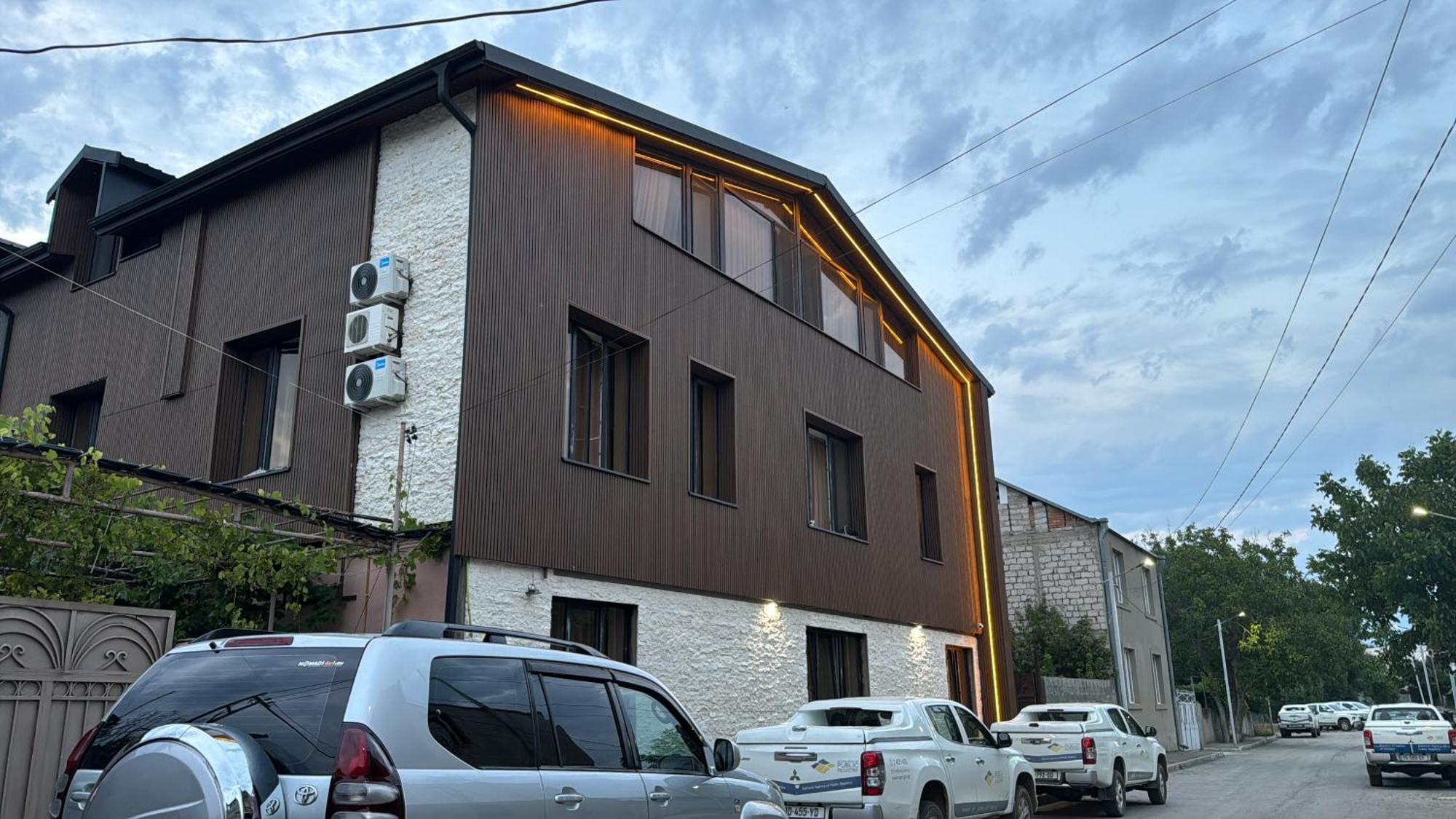 Guest House Elene Gori Esterno foto