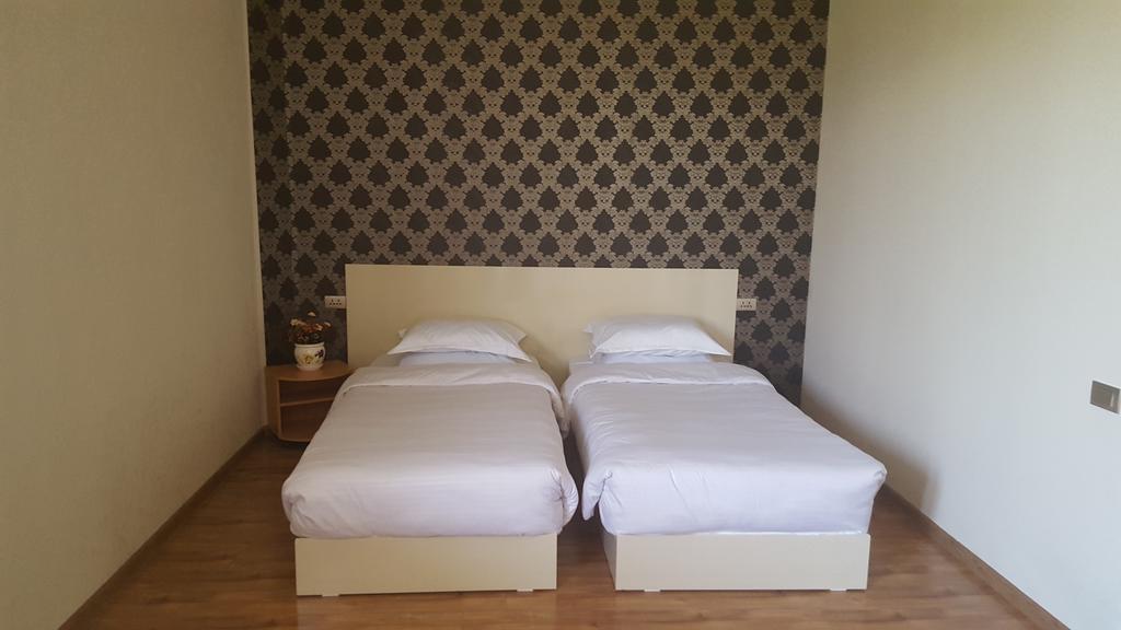 Guest House Elene Gori Esterno foto