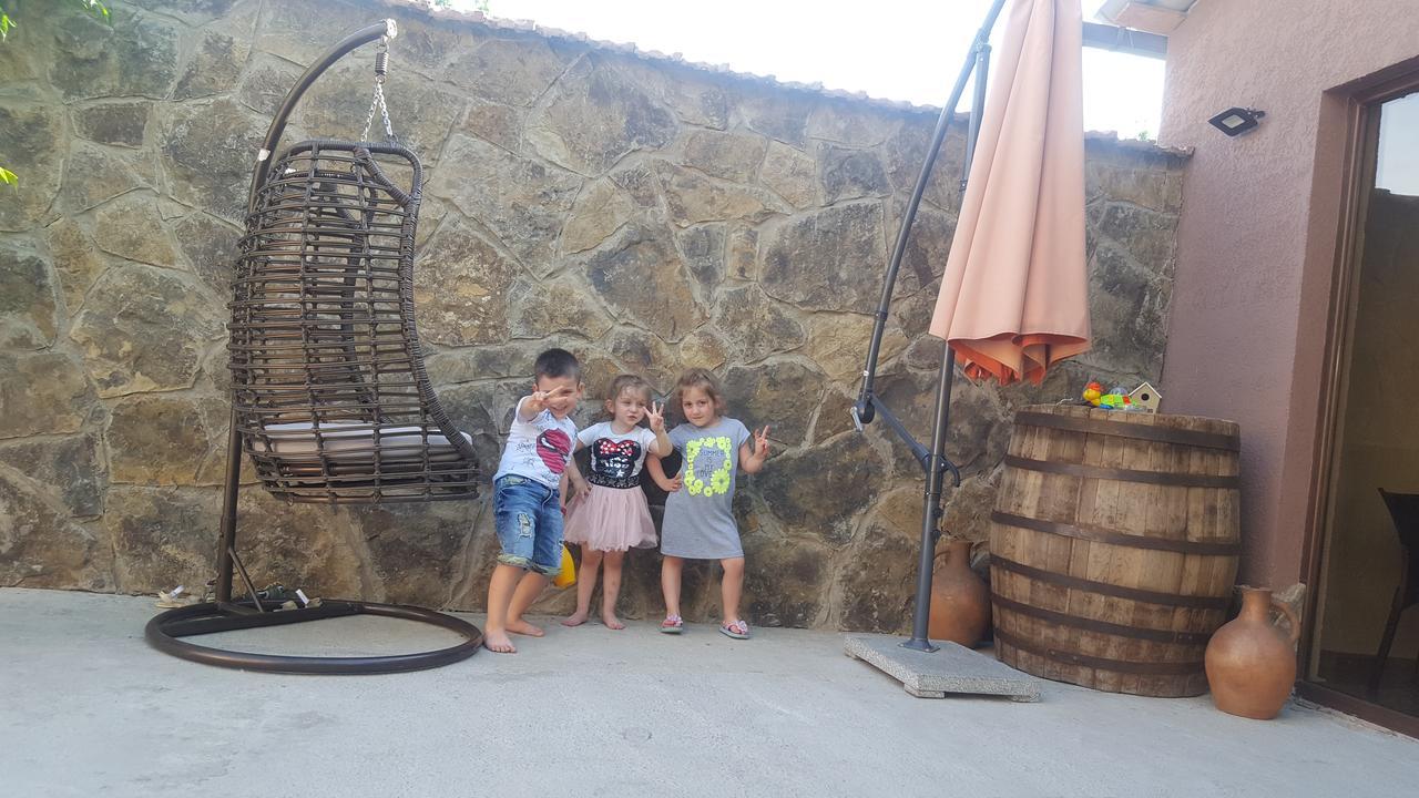 Guest House Elene Gori Esterno foto