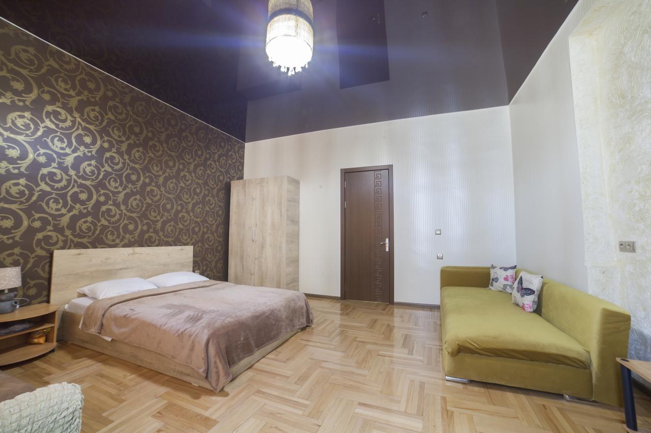 Guest House Elene Gori Esterno foto