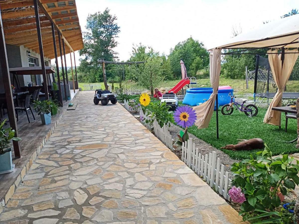 Guest House Elene Gori Esterno foto